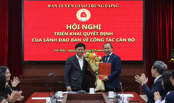 Đồng chí Nguyễn Gia Hưng giữ chức Phó vụ trưởng Vụ Báo chí Xuất bản, Ban Tuyên giáo Trung ương