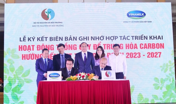 Vinamilk: Doanh nghiệp thực hiện tốt mô hình kinh tế tuần hoàn, ứng phó với biến đổi khí hậu