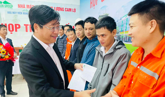 Một doanh nghiệp ở Quảng Trị chia đều tiền thưởng Tết, Huế thưởng cao nhất 180 triệu đồng