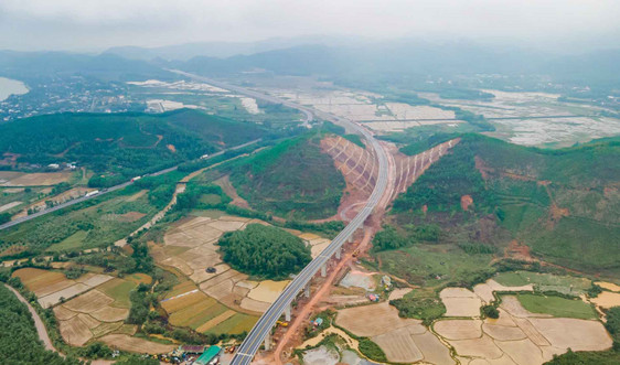 “Mục sở thị” tuyến cao tốc gần 7.700 tỷ đồng nối Huế và Quảng Trị