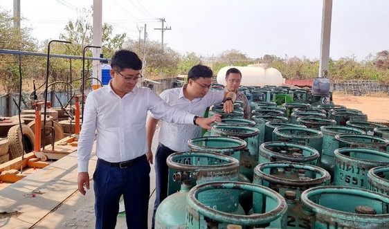 PV GAS: Gặp gỡ các công ty kinh doanh LPG tại Lào