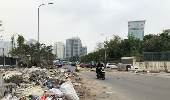 Bãi tập kết rác khổng lồ giữa Thủ đô