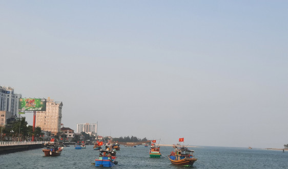 Quảng Bình: Nhiều chính sách hỗ trợ ngư dân nghèo yên tâm bám biển
