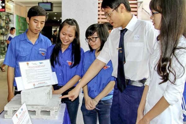 Chế tạo vật liệu xây dựng từ giấy phế thải