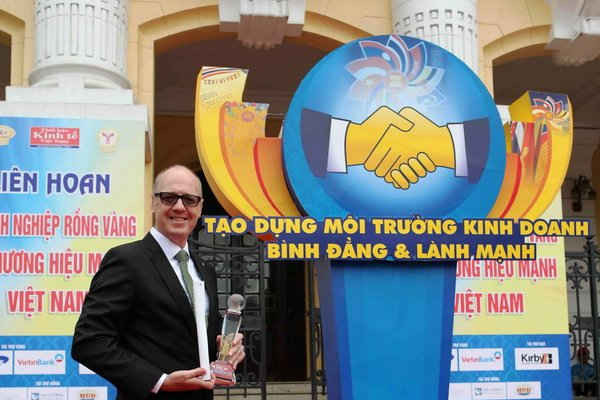 Đại học RMIT Việt Nam nhận giải thưởng Rồng Vàng lần thứ 12