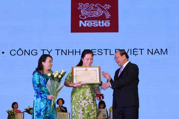 NESTLÉ MILO và MAGGI  đoạt giải "Thương hiệu vàng thực phẩm Việt Nam"