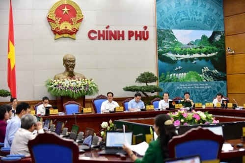 Chính phủ họp phiên thường kỳ tháng 4