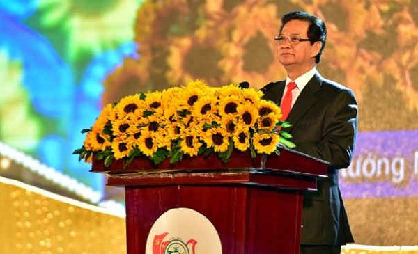Thủ tướng Chính phủ Nguyễn Tấn Dũng dự lễ kỷ niệm 40 năm giải phóng Cần Thơ