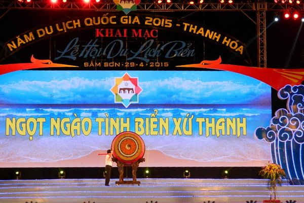 Thanh Hóa: Khai hội du lịch biển Sầm Sơn 2015