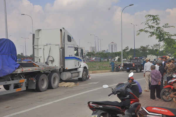 Tai nạn thương tâm tại dốc đường cao tốc TP HCM - Long Thành - Dầu Giây