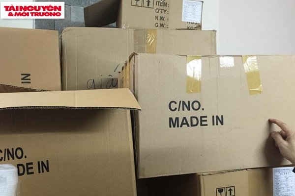 Đánh sập một đường dây "khủng" chuyên  sản xuất, kinh doanh mỹ phẩm giả ở TP.HCM