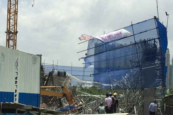 Vụ sập tầng 2 công trình tòa nhà Văn phòng Nam Sài Gòn: Tạm đình chỉ thi công, điều tra sự cố