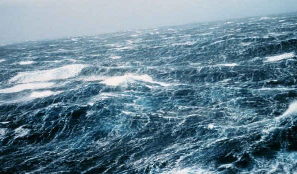 Vụ tàu cá nổ bình gas trên biển: Tàu cá ngư dân cứu sống thêm 2 thuyền viên