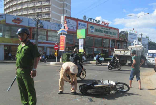 Trung tá Cảnh sát môi trường tử vong vì tai nạn giao thông