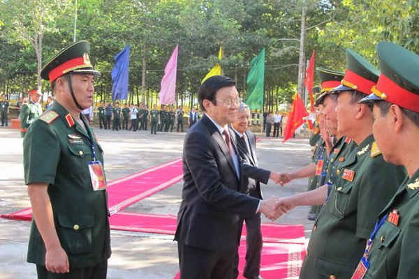 Chủ tịch nước trao Huân chương Quân công hạng Nhất cho Quân khu 9