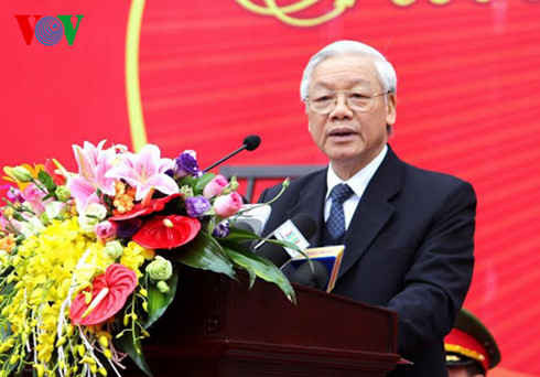 Tổng Bí thư Nguyễn Phú Trọng thăm lực lượng cảnh sát cơ động