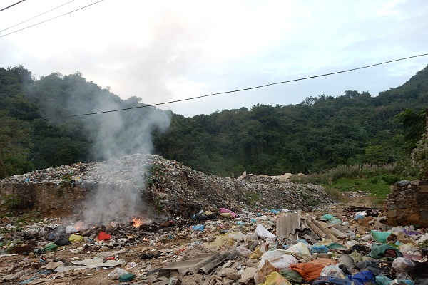 Quỳ Hợp - Nghệ An: Dân "kêu trời" vì bãi rác gây ô nhiễm