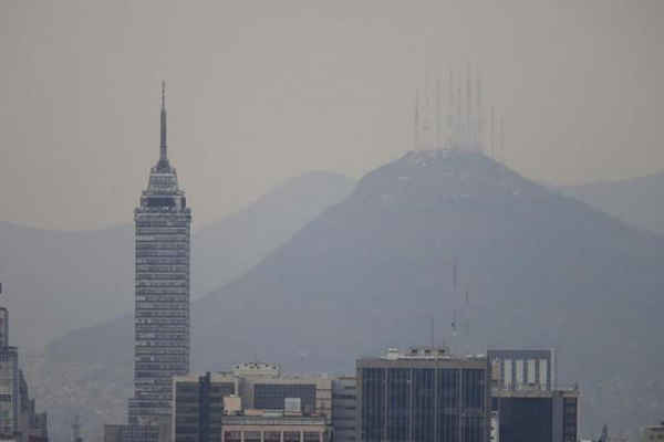 Thành phố Mexico ban hành cảnh báo đỏ về ô nhiễm do nồng độ ôzôn cao