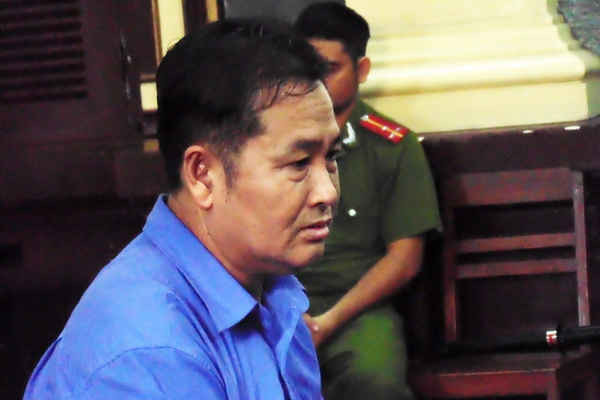 Tài xế container tông chết cả gia đình Việt kiều lãnh 15 năm tù