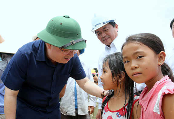 Phó Thủ tướng Trịnh Đình Dũng yêu cầu không để dân Ninh Thuận thiếu nước sinh hoạt