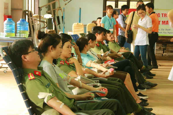 Cục An ninh Tây Nguyên tổ chức chương trình "Giọt máu nghĩa tình" lần thứ 2
