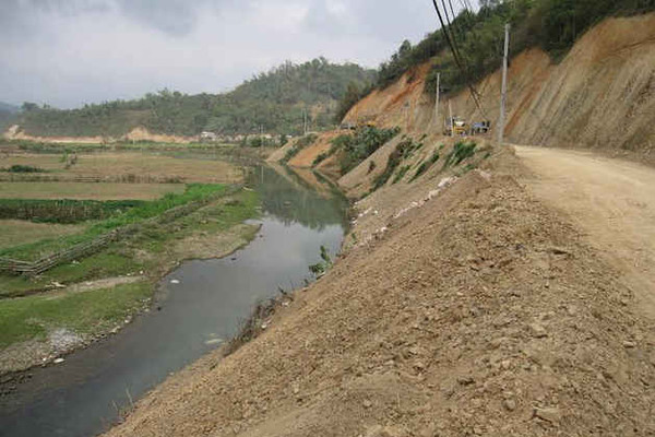 Bắc Kạn: Chấn chỉnh tình trạng san ủi đất xuống sông suối