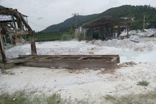 Vĩnh Lộc (Thanh Hóa): Báo động nạn xả thải của các xưởng chế biến đá