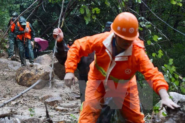 Trung Quốc: Bão Megi gây lở đất khiến hàng chục người mất tích