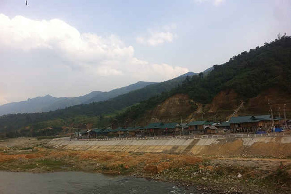 Lai Châu: Sớm giải quyết đất sản xuất cho dân tái định cư