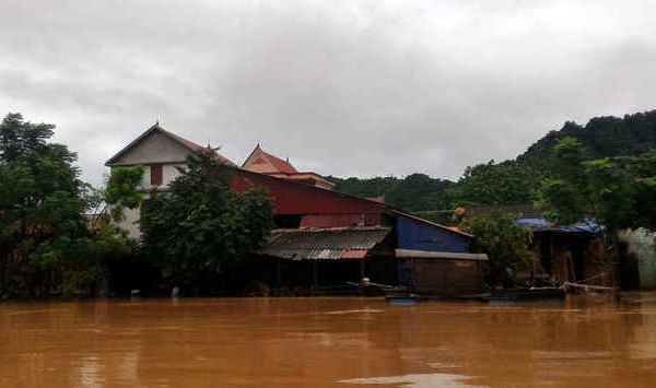 Lũ lụt gây thiệt hại nặng cho các tỉnh từ Quảng Bình đến Thừa Thiên Huế