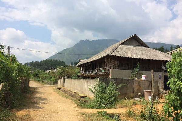 Than Uyên - Lai Châu: Cần sớm giải quyết đất sản xuất cho dân tái định cư