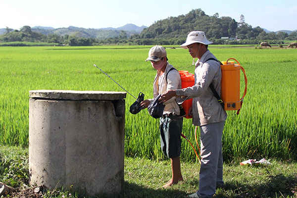 Đạ Tẻh – Lâm Đồng: Nhân rộng mô hình thu gom rác trên đồng ruộng