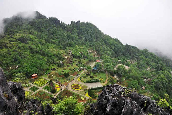 Núi Hàm Rồng – SaPa: Tạm dừng đón khách tham quan để thu hồi đất