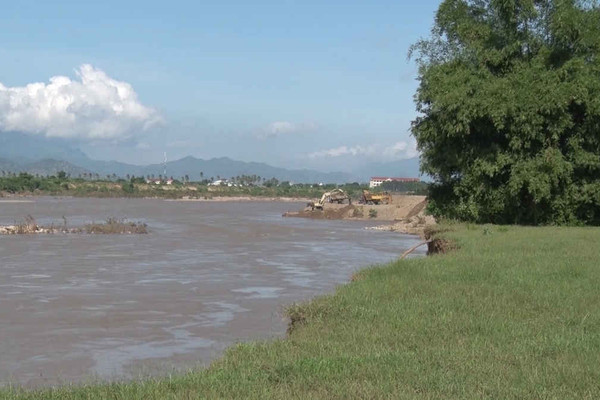 Ninh Thuận cần có giải pháp cứu bờ sông Dinh