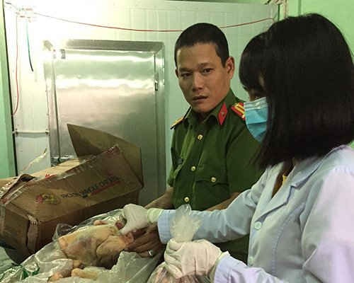 Quảng Nam: Khám xét DN mua bán thực phẩm không rõ nguồn gốc