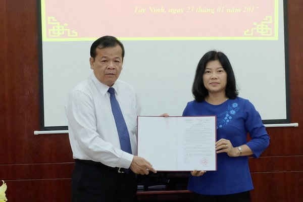 Bà Nguyễn Thị Hiếu làm Giám đốc Sở Tài nguyên và Môi trường Tây Ninh