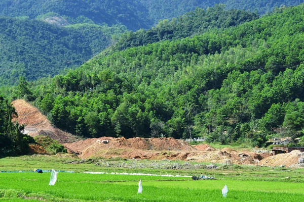 Vụ lấp ruộng vườn do thi công cao tốc La Sơn - Túy Loan: Nhận sai và sẽ khắc phục gấp