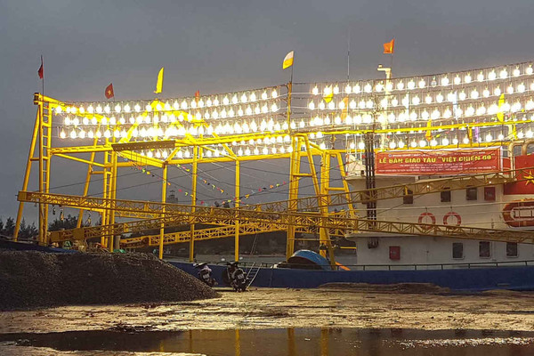 Quảng Trị: Bàn giao tàu vỏ thép hơn 20 tỉ đồng