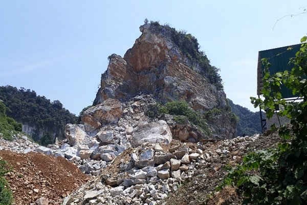 Anh Sơn (Nghệ An): Nhiều sai phạm tại mỏ đá Cty Hưng Phúc