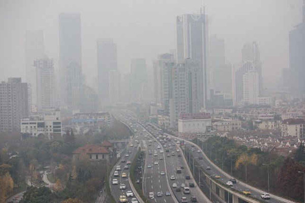 Nhật Bản ban bố cảnh báo ô nhiễm không khí ở miền Tây Nam