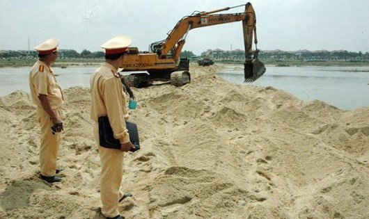 Việt Nam đang có nguy cơ phải nhập khẩu cát xây dựng