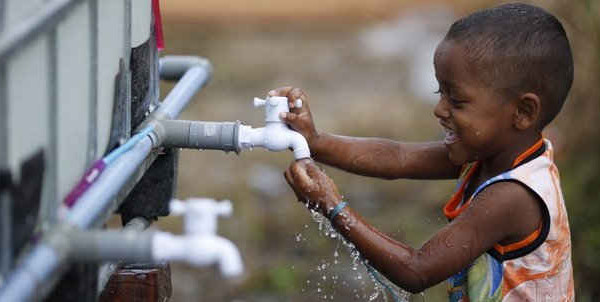 Gần 2 tỷ người trên thế giới đang phải sử dụng nguồn nước ô nhiễm