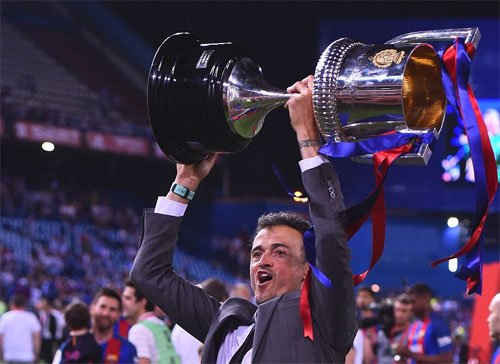 HLV Enrique chia tay Barca bằng danh hiệu Cúp nhà vua
