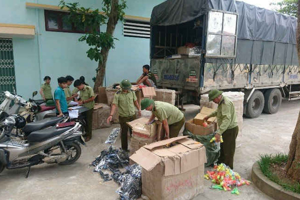 Quảng Bình: Băt số lượng lớn hàng cấm nhập lậu