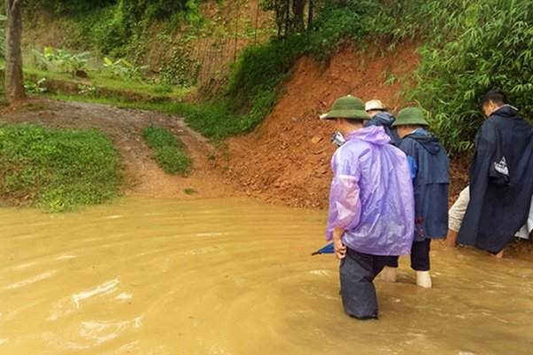 Lào Cai: Mưa lớn gây lũ trên sông Hồng và sông Chảy