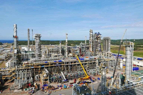 Nhà máy lọc dầu Dung Quất nộp ngân sách thêm 303 tỷ đồng