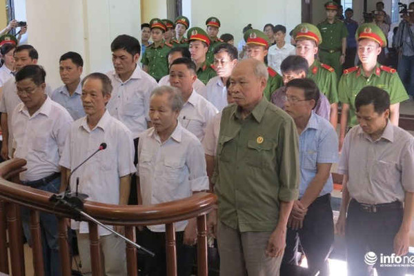 Tuyên án tù đối với 14 cựu cán bộ có sai phạm đất đai ở Đồng Tâm