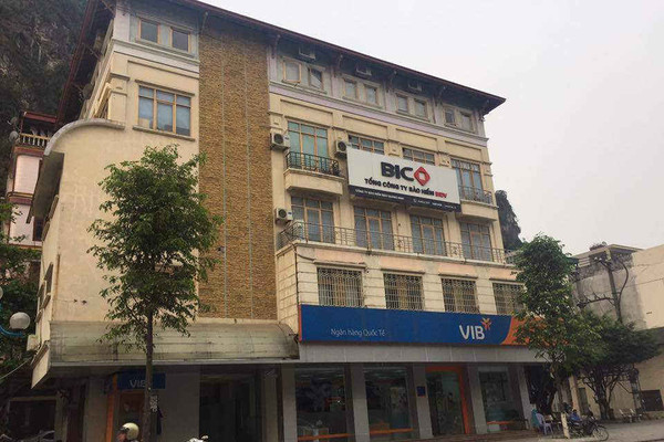 Quảng Ninh: Khách hàng phản ánh bị mất tiền tại Chi nhánh Ngân hàng VIB