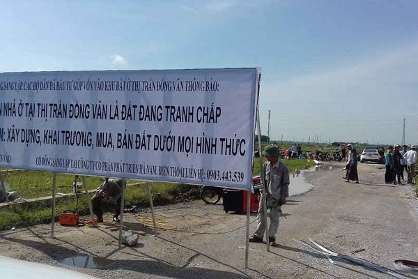Hà Nam: Dân bức xúc đất đang tranh chấp đã rao bán