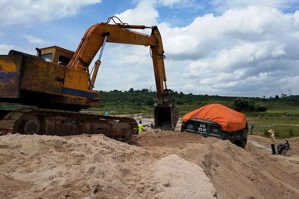 Gia Lai: Xử phạt 45 triệu đồng một đối tượng khai thác cát trái phép